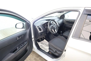 Хэтчбек Hyundai i20 2010 года, 600000 рублей, Обнинск