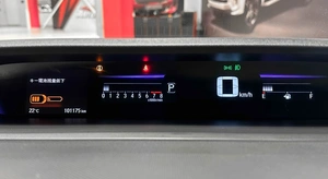Минивэн Honda Stepwgn Spada 2017 года, 1797000 рублей, Красноярск