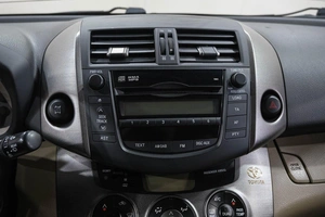 Внедорожник Toyota RAV4 2010 года, 1299000 рублей, Новокузнецк