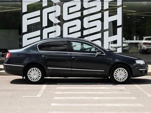 Седан Volkswagen Passat 2007 года, 610000 рублей, Волгоград