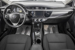 Седан Toyota Corolla 2013 года, 1329000 рублей, Барнаул