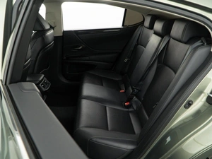 Седан Lexus ES 2020 года, 3289050 рублей, Москва