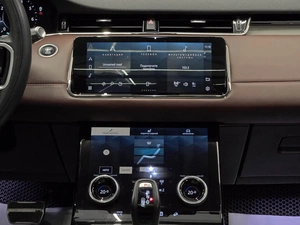 Внедорожник Land Rover Range Rover Evoque 2021 года, 4700000 рублей, Красноярск