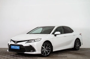 Седан Toyota Camry 2021 года, 3599000 рублей, Сургут