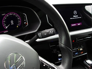 Седан Volkswagen Passat 2023 года, 3550000 рублей, Владимир