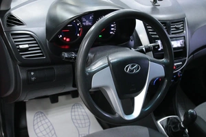 Хетчбэк Hyundai Solaris 2011 года, 588000 рублей, Солонцы