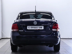Седан Volkswagen Polo 2014 года, 890000 рублей, Красноярск
