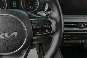 Седан Kia K5 2021 года, 2489000 рублей, Челябинск