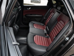 Седан Kia Optima 2019 года, 2325000 рублей, Краснодар