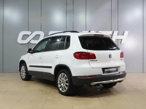 Внедорожник Volkswagen Tiguan 2012 года, 1099000 рублей, Воронеж