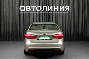 Седан Kia Rio 2013 года, 750000 рублей, Красноярск