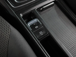 Хетчбэк Volkswagen Golf 2018 года, 1889000 рублей, Воронеж