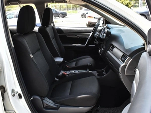 Внедорожник Mitsubishi Outlander 2012 года, 1250000 рублей, Краснодар