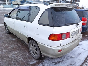 Минивэн Toyota Ipsum 1997 года, 545000 рублей, Красноярск