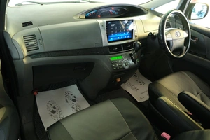 Минивэн Toyota Estima 2010 года, 1699000 рублей, Омск