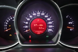 Хэтчбек Kia Ceed 2016 года, 1000000 рублей, Брянск