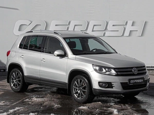 Внедорожник Volkswagen Tiguan 2011 года, 1229000 рублей, Волгоград
