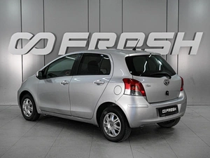 Хетчбэк Toyota Vitz 2010 года, 600000 рублей, Ростов-на-Дону