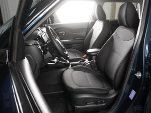 Внедорожник Kia Soul 2018 года, 1440000 рублей, Красный Пахарь