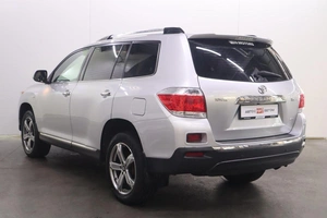 Внедорожник Toyota Highlander 2011 года, 1870000 рублей, Брянск