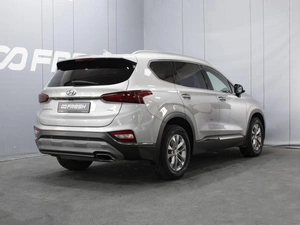 Внедорожник Hyundai Santa Fe 2019 года, 2790000 рублей, Омск