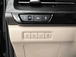 Минивэн Kia Carnival 2021 года, 4319000 рублей, Ставрополь