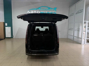 Минивэн Honda Stepwgn Spada 2024 года, 2549000 рублей, Красноярск