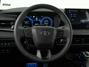 Седан Toyota Camry 2025 года, 4497077 рублей, Москва