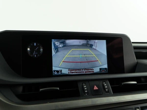 Седан Lexus ES 2020 года, 3289050 рублей, Москва