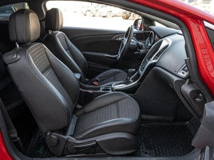 Хетчбэк Opel Astra 2012 года, 770000 рублей, Краснодар