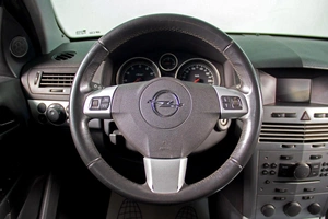 Универсал Opel Astra 2011 года, 659000 рублей, Сургут