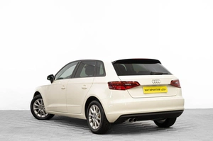 Хетчбэк Audi A3 2013 года, 1349000 рублей, Барнаул