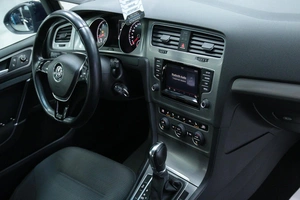 Хетчбэк Volkswagen Golf 2013 года, 1333000 рублей, Солонцы