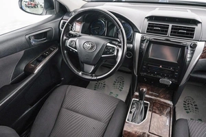 Седан Toyota Camry 2016 года, 1979000 рублей, Красноярск