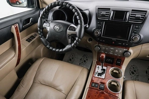 Внедорожник Toyota Highlander 2010 года, 2199000 рублей, Красноярск