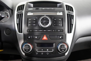 Хетчбэк Kia Ceed 2011 года, 639000 рублей, Пермь