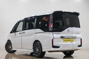 Минивэн Honda Stepwgn Spada 2015 года, 1969000 рублей, Новокузнецк