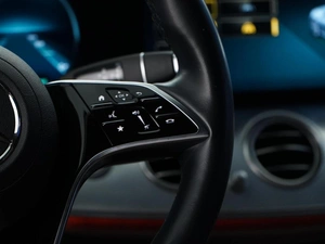 Седан Mercedes-benz E-класс 2021 года, 5477077 рублей, Москва