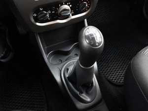 Хетчбэк Renault Sandero 2010 года, 579000 рублей, Саратов