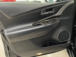 Внедорожник Toyota Harrier 2017 года, 2687000 рублей, Солонцы