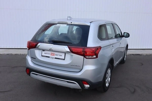Внедорожник Mitsubishi Outlander 2019 года, 2030000 рублей, Брянск