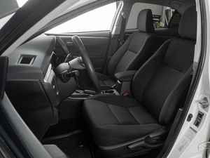 Седан Toyota Corolla 2015 года, 1299000 рублей, Тюмень
