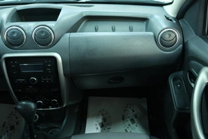 Внедорожник Renault Duster 2015 года, 1079000 рублей, Омск