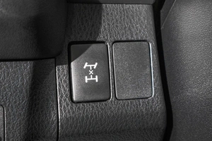 Внедорожник Toyota RAV4 2013 года, 1859000 рублей, Барнаул