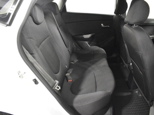 Хетчбэк Kia Rio 2016 года, 975200 рублей, Казань