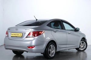 Седан Hyundai Solaris 2012 года, 749000 рублей, Челябинск