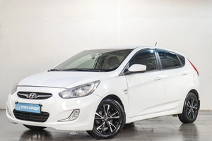 Хетчбэк Hyundai Solaris 2012 года, 839000 рублей, Челябинск