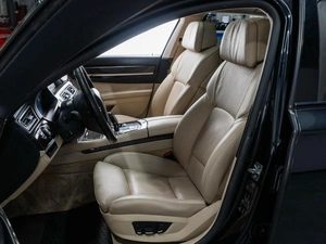 Седан BMW 7 серия 2011 года, 2149000 рублей, Тюмень