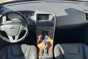 Внедорожник Volvo XC60 2015 года, 2330000 рублей, Солонцы