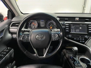 Седан Toyota Camry 2018 года, 2450000 рублей, Ярославль